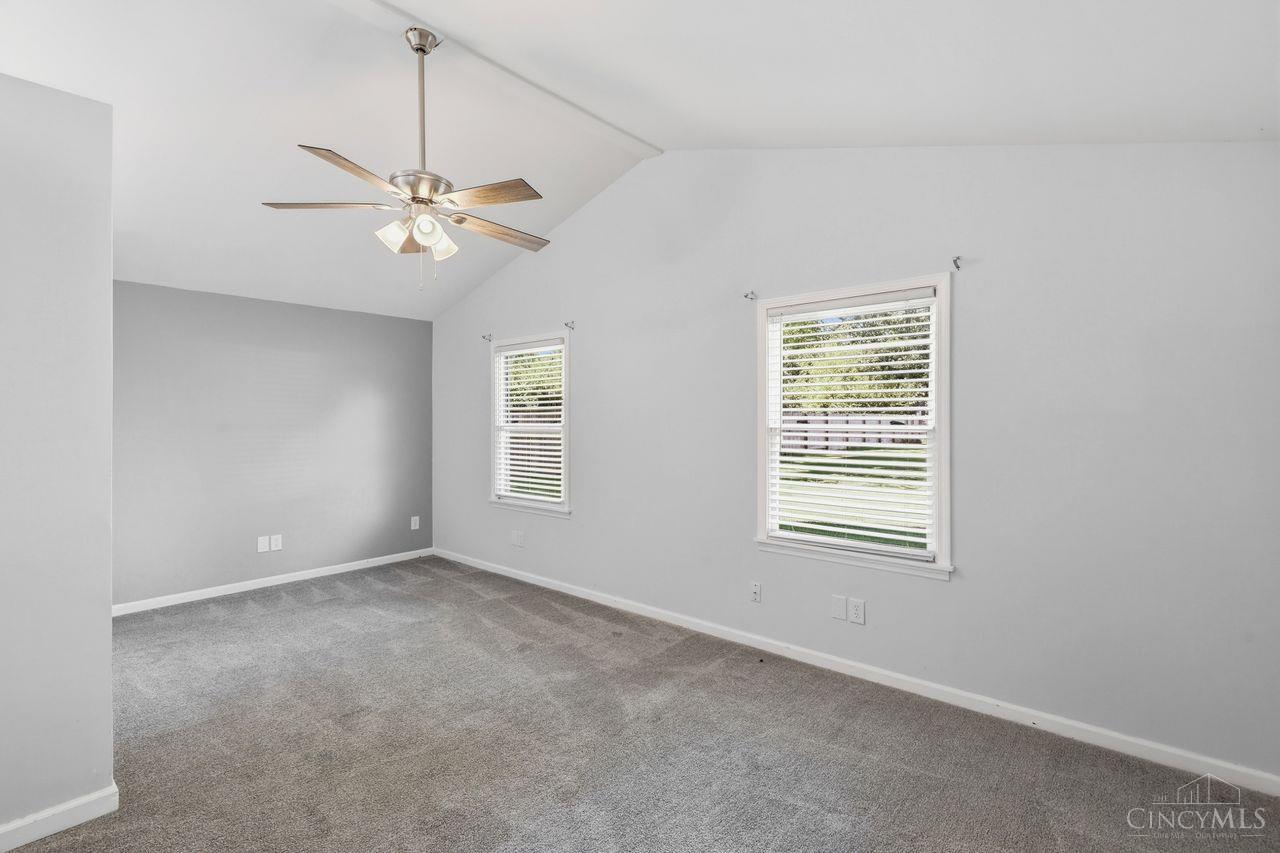 8005 Crest Acres Drive Property Photo 19