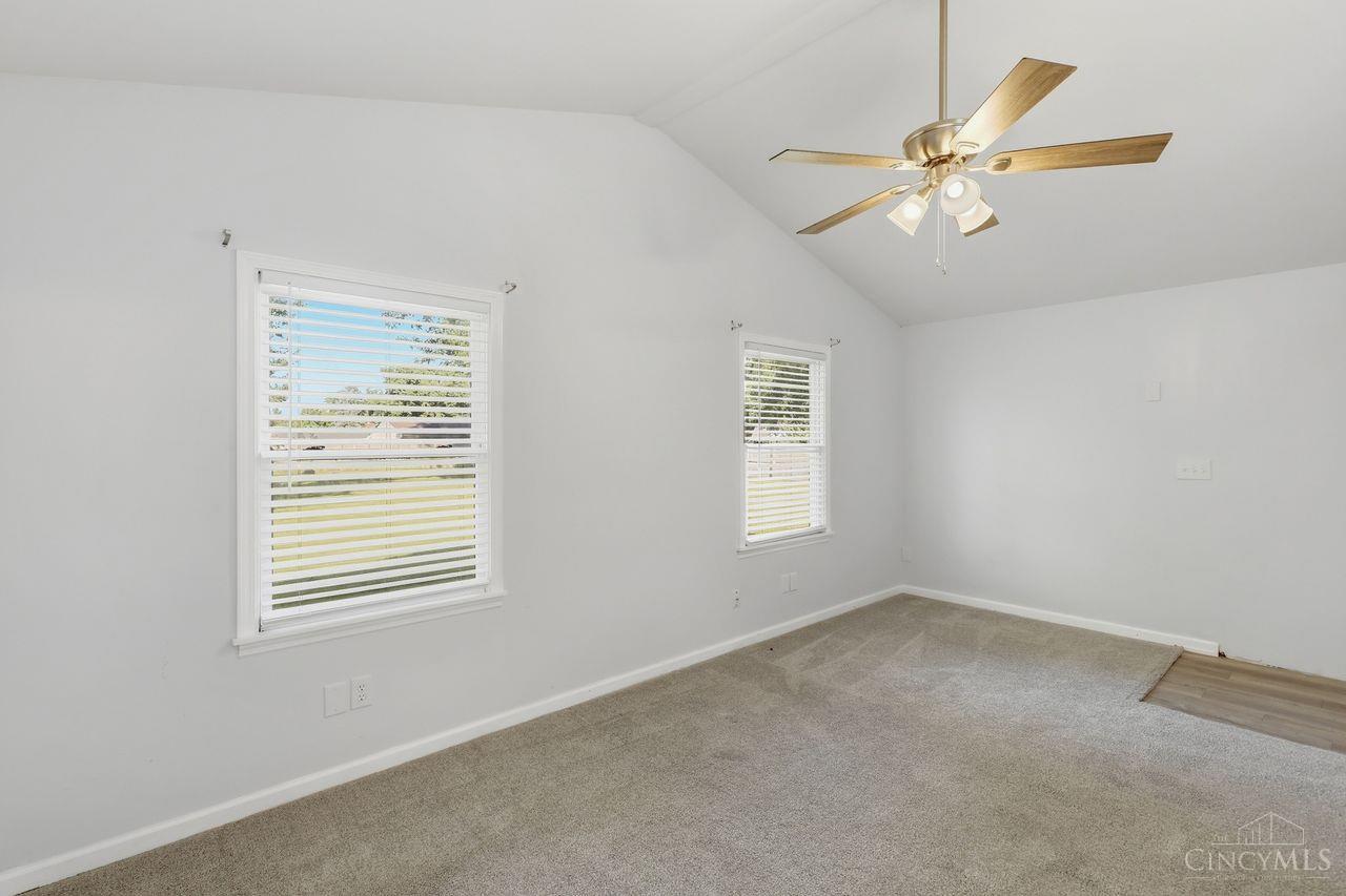 8005 Crest Acres Drive Property Photo 21