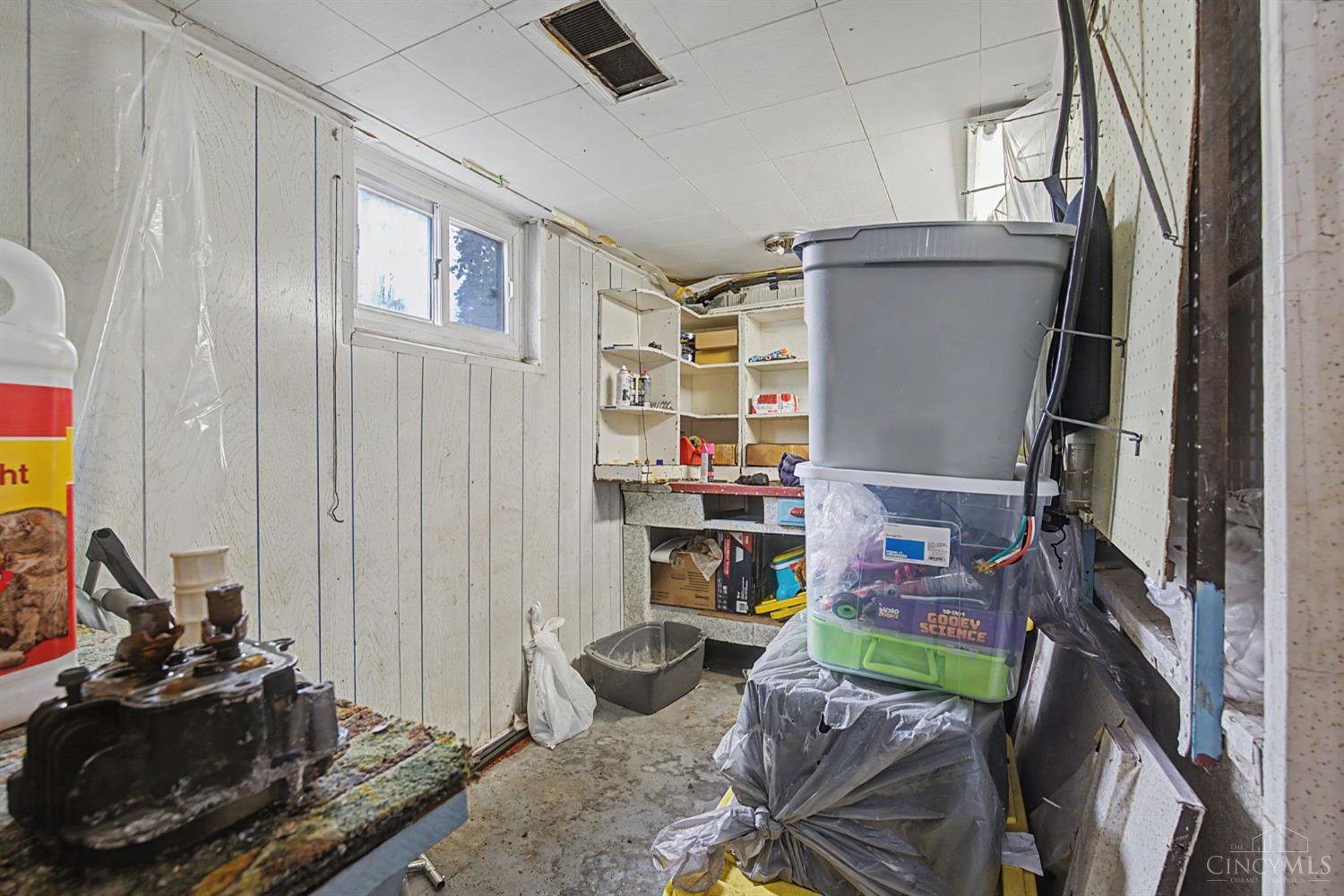 8802 Pine Road Property Photo 15