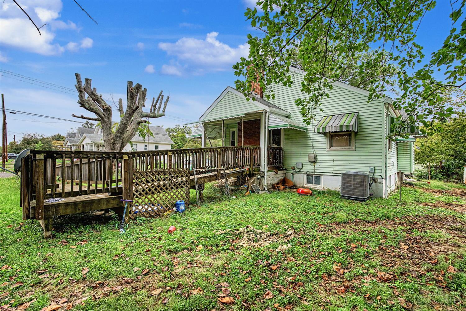 8802 Pine Road Property Photo 23