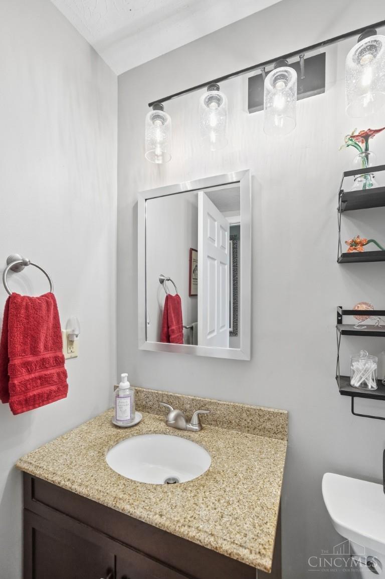 N 4441 Shore Drive Property Photo 38