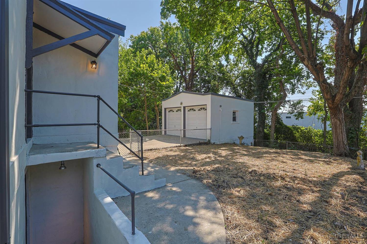1515 Kenova Avenue Property Photo 35
