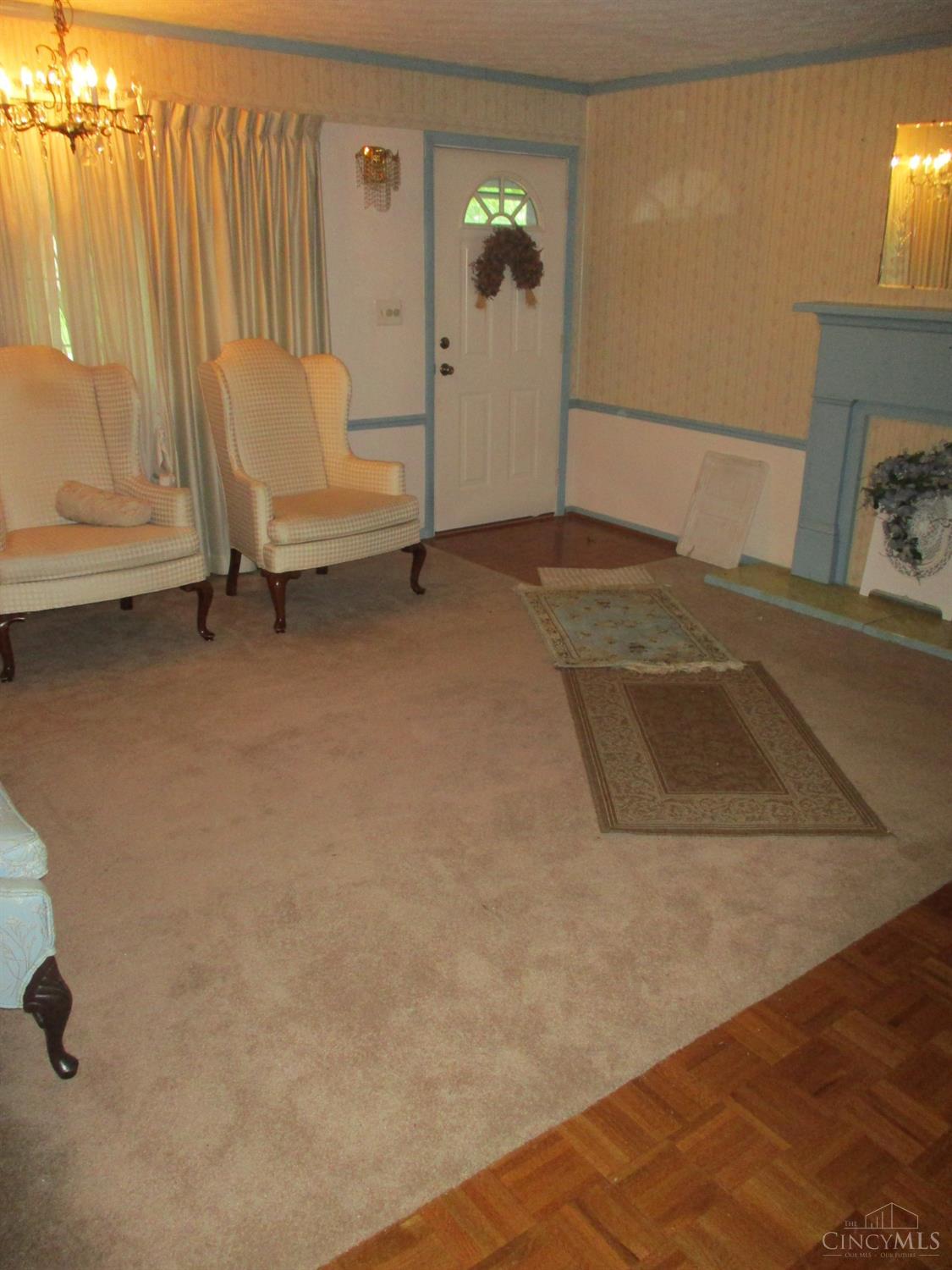 100 Cole Drive Property Photo 8