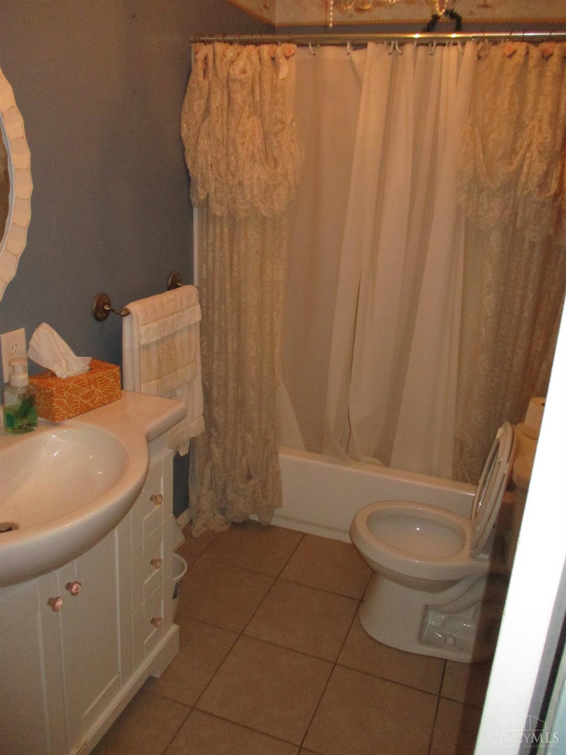 100 Cole Drive Property Photo 14