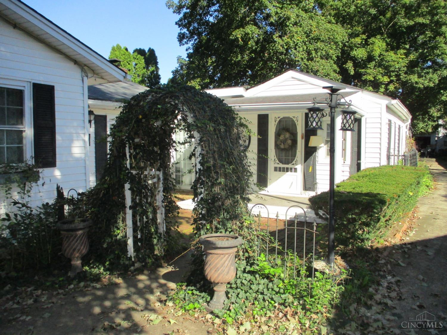 100 Cole Drive Property Photo 16