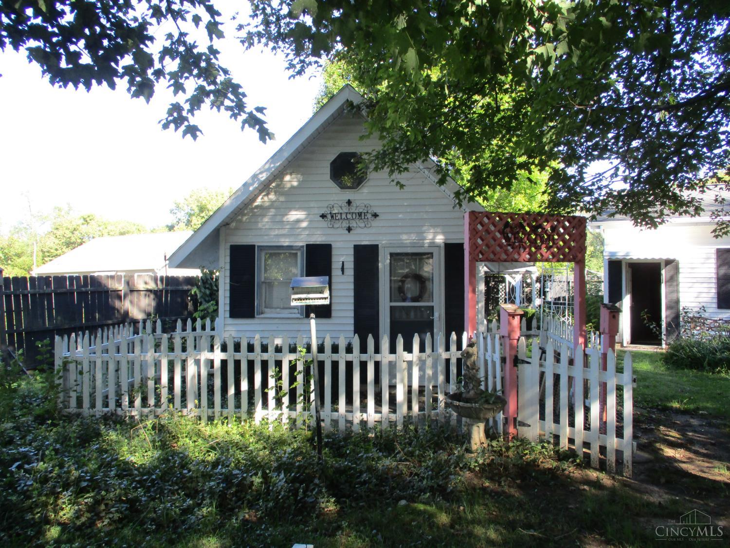 100 Cole Drive Property Photo 17