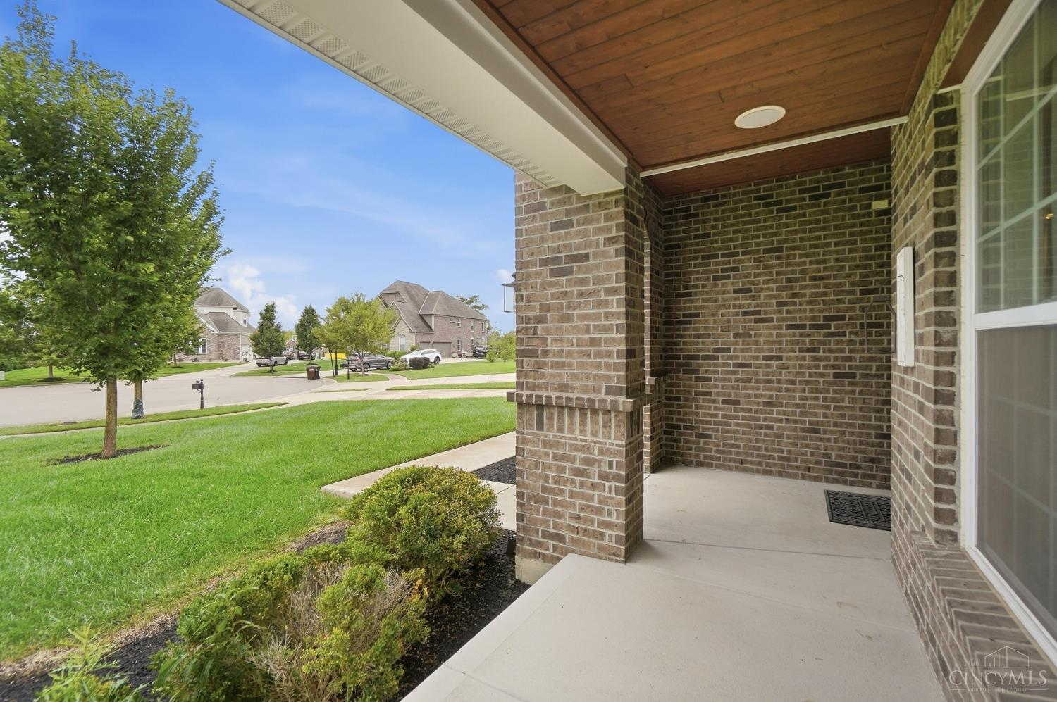 6544 Martindill Way Property Photo 9
