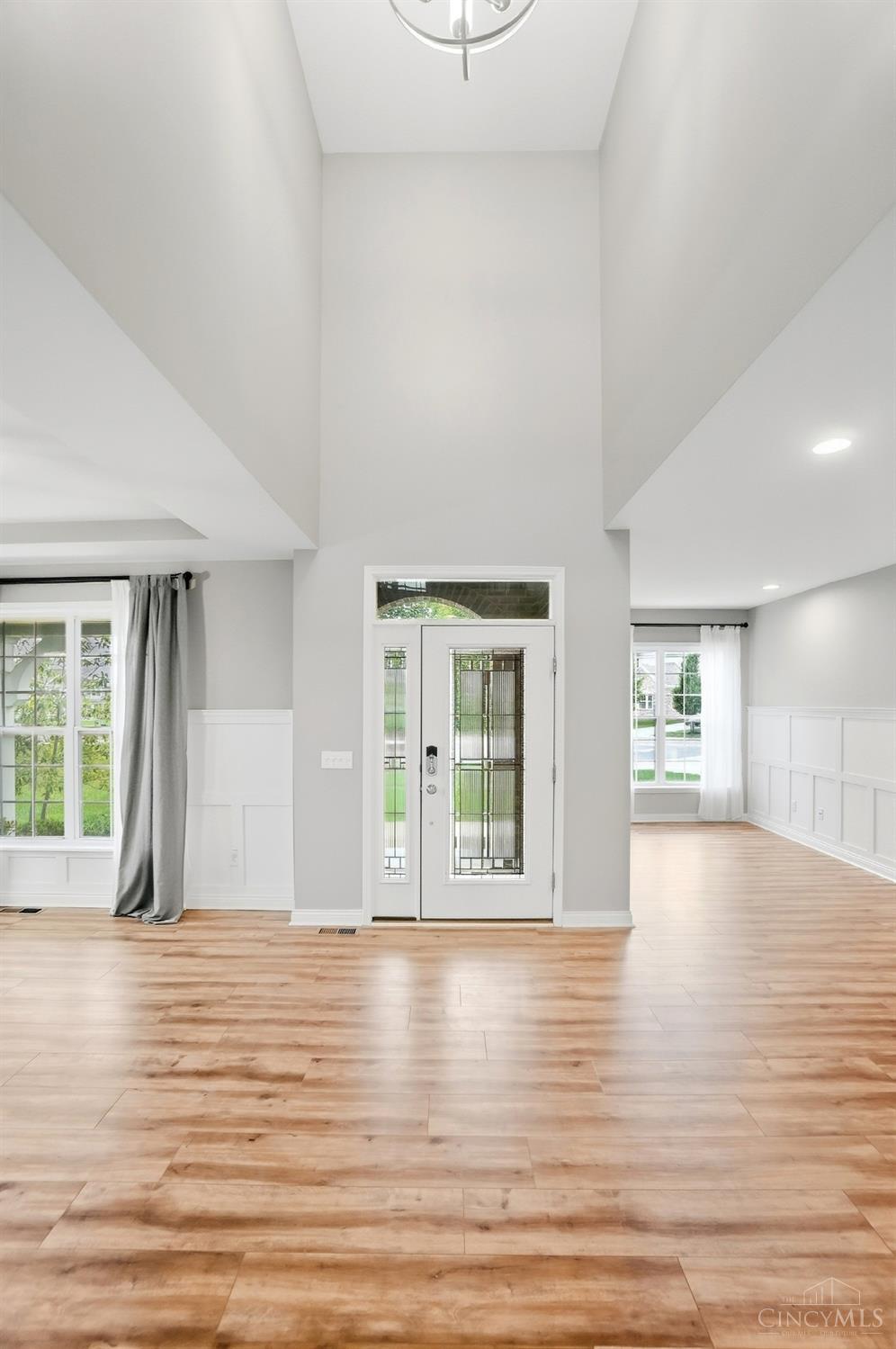 6544 Martindill Way Property Photo 11