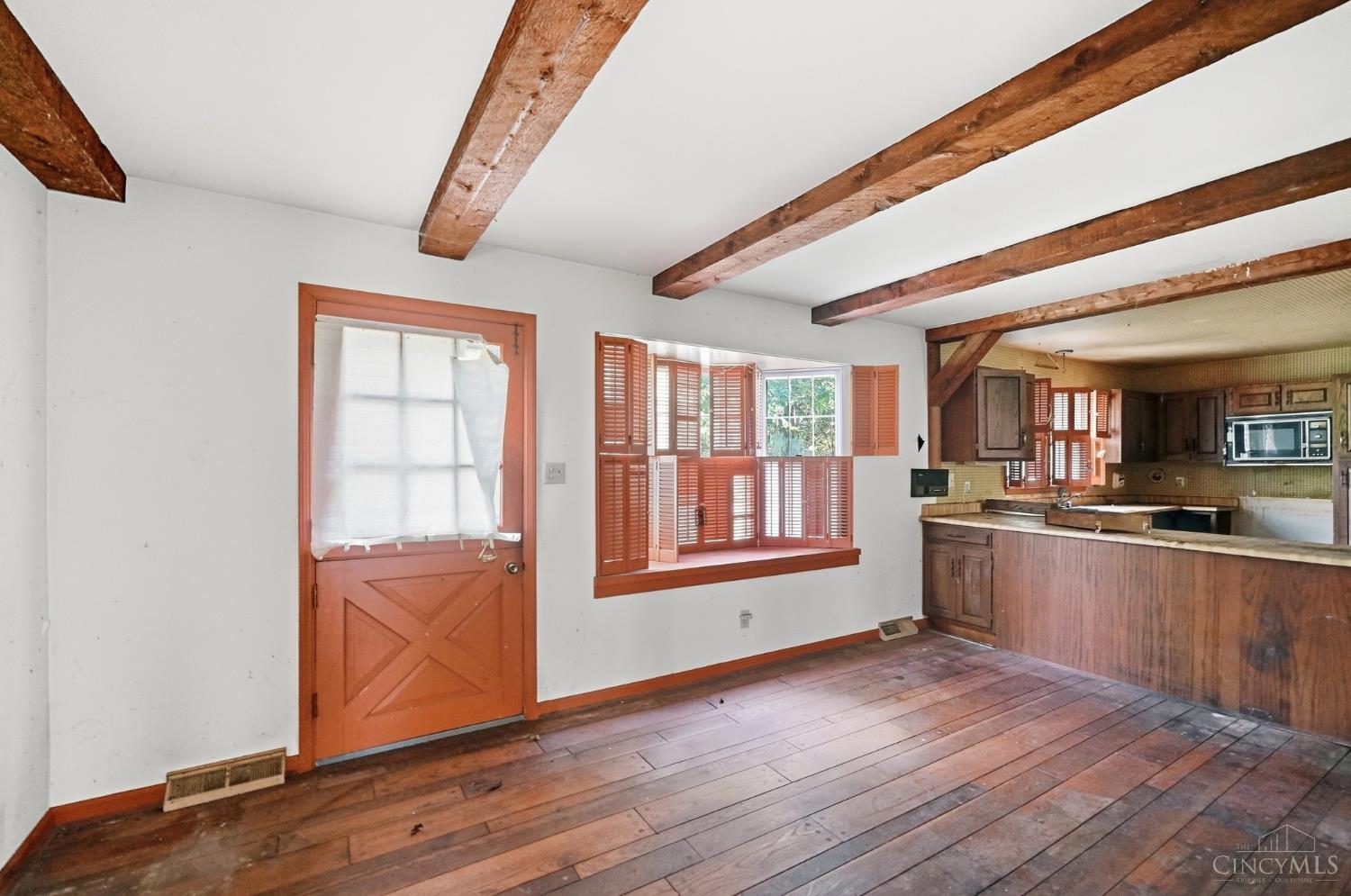 7256 Ayers Road Property Photo 6