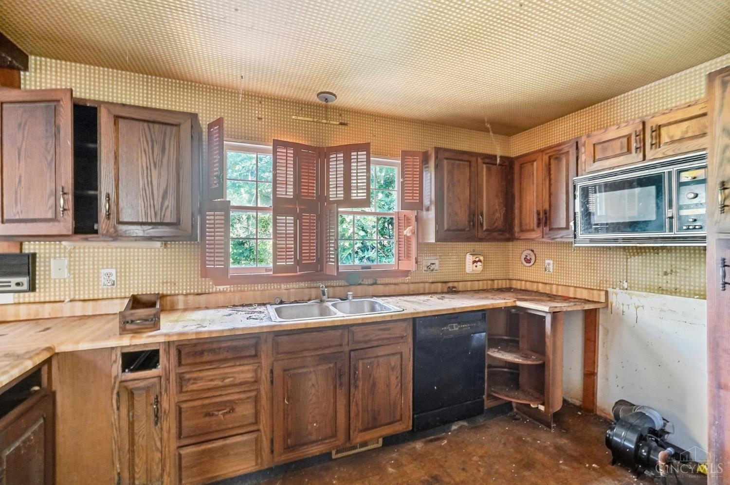7256 Ayers Road Property Photo 13