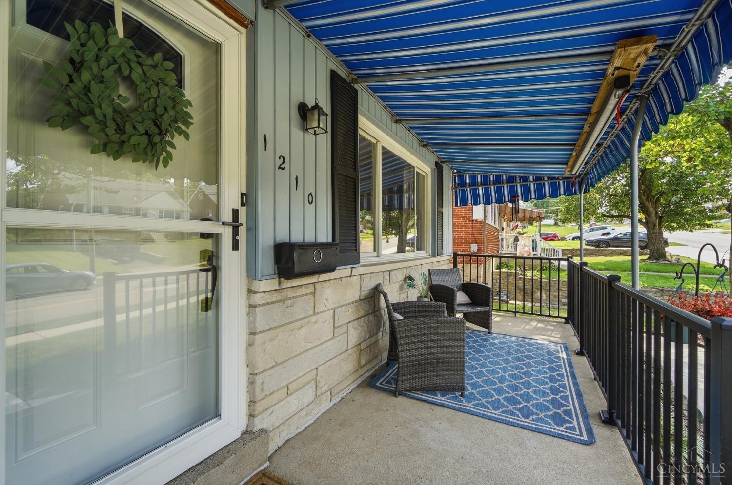 1210 Thurnridge Drive Property Photo 4