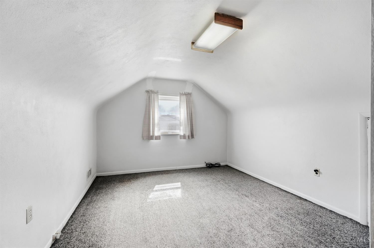 1210 Thurnridge Drive Property Photo 40