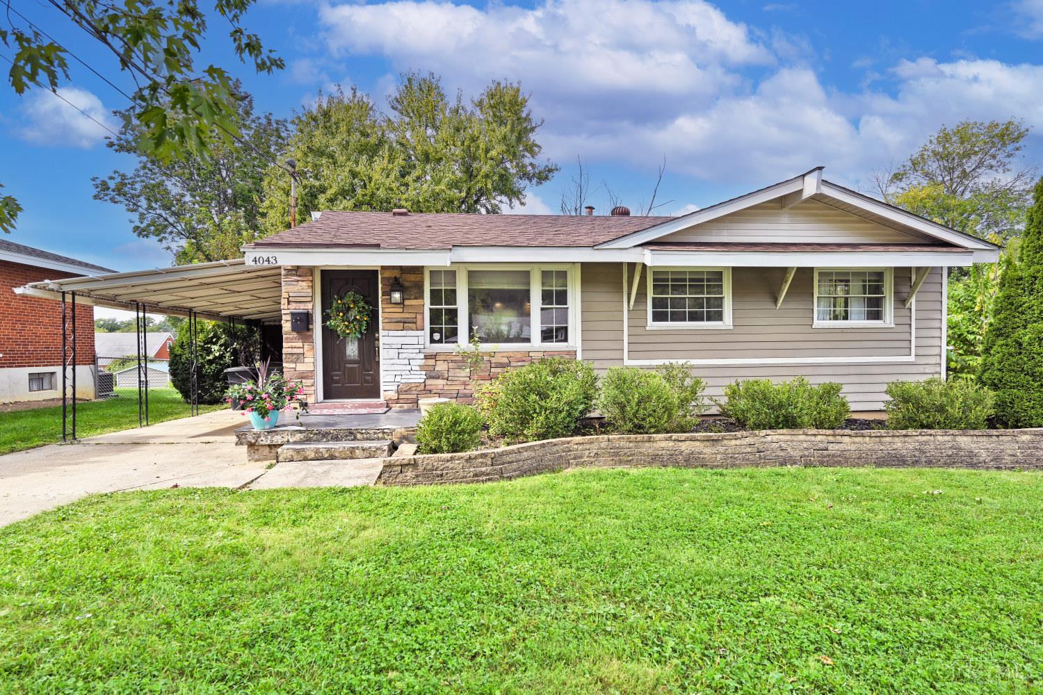 4043 Beavercreek Circle Property Photo 1