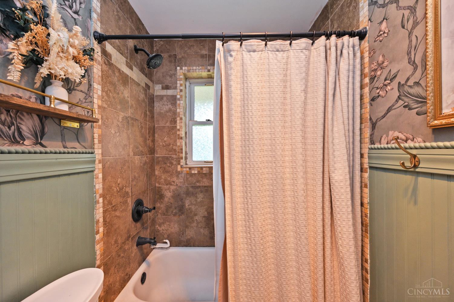 4043 Beavercreek Circle Property Photo 8