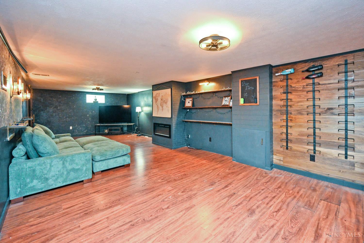 4043 Beavercreek Circle Property Photo 10