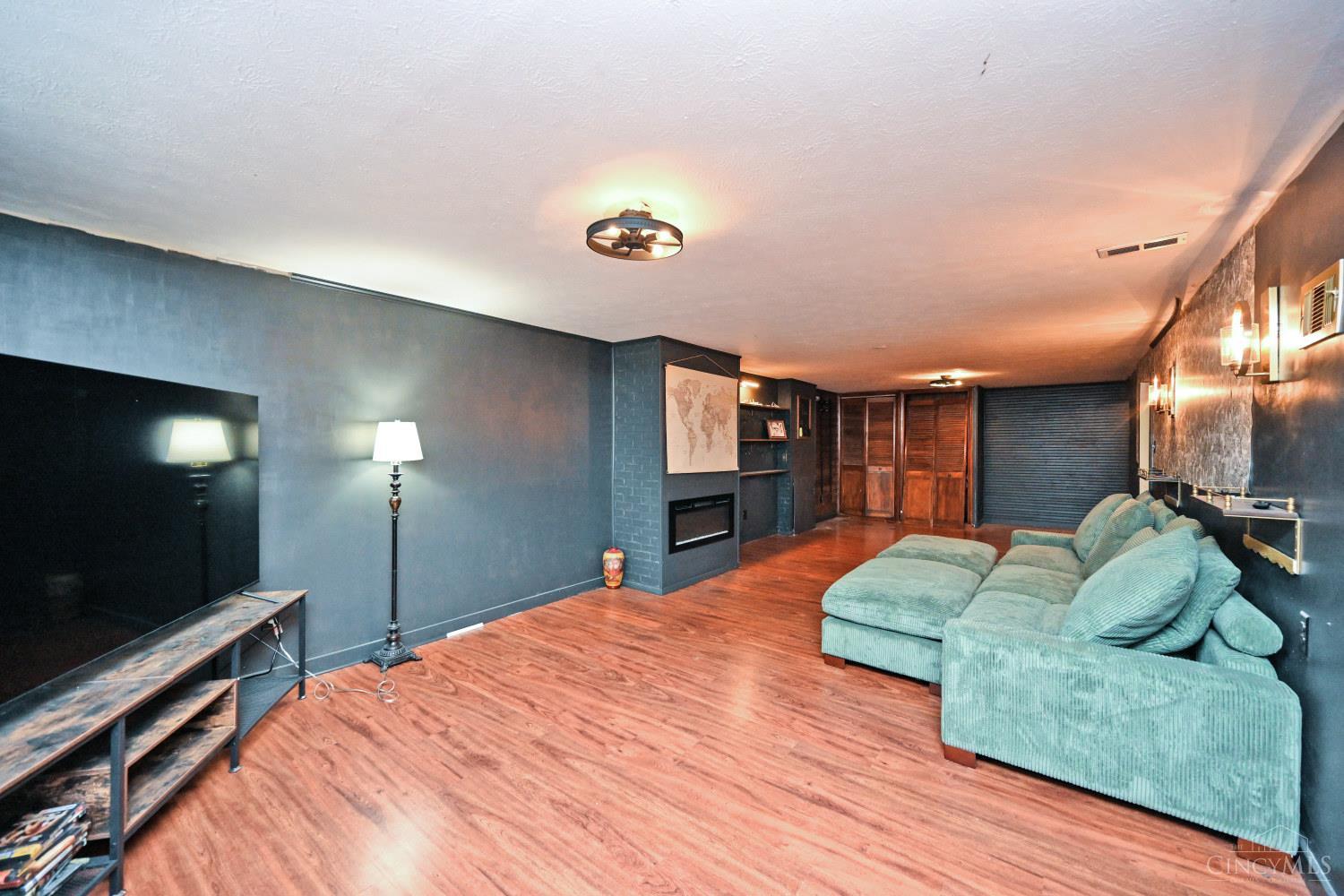 4043 Beavercreek Circle Property Photo 11
