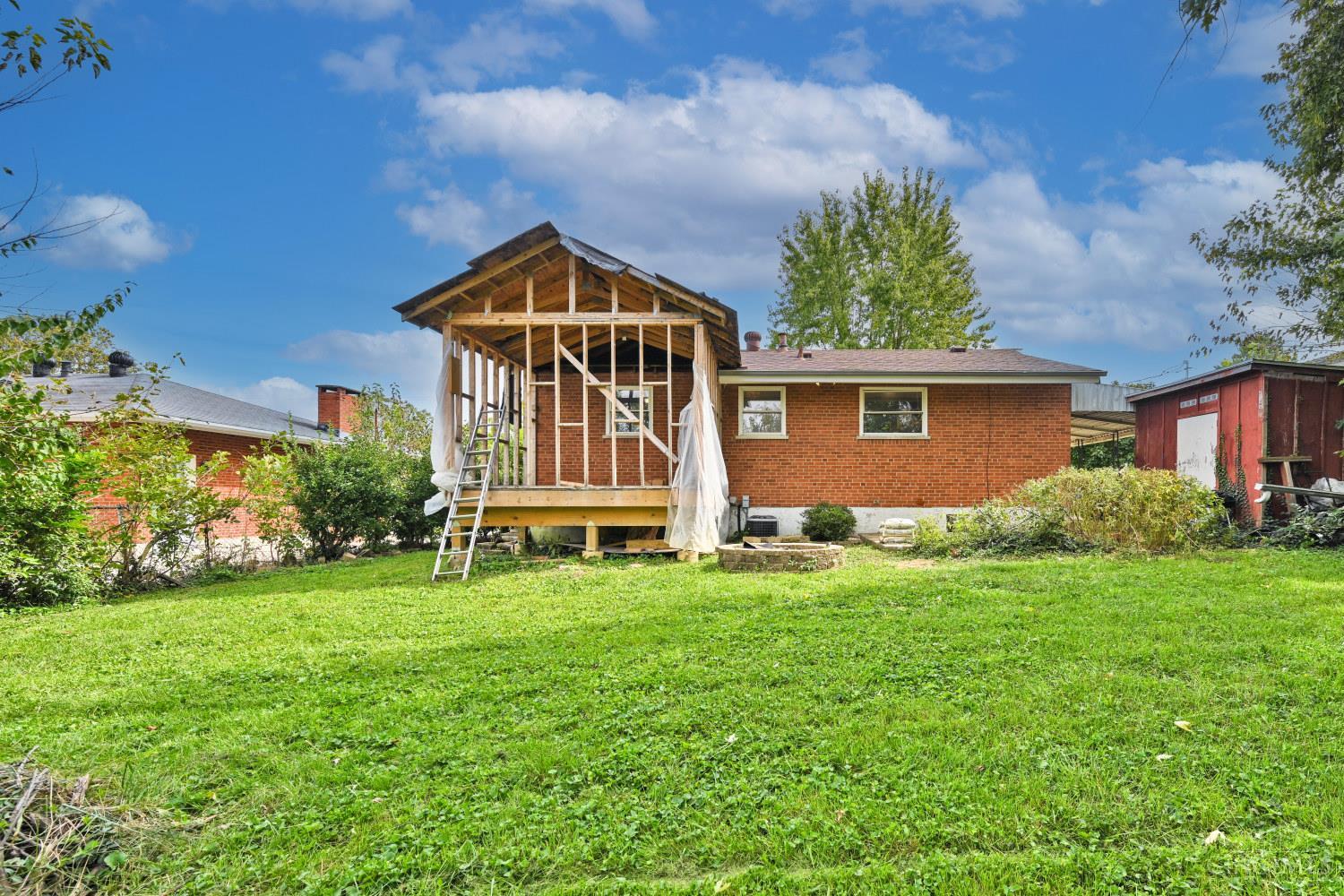 4043 Beavercreek Circle Property Photo 18