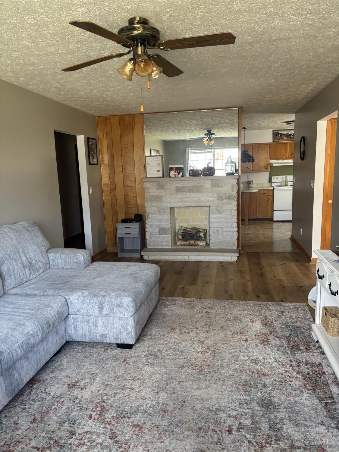 421 2nd Avenue Property Photo 4