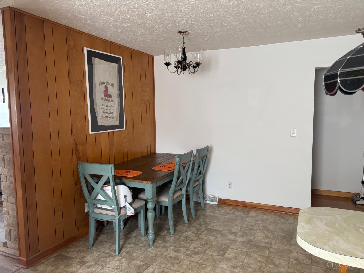 421 2nd Avenue Property Photo 8