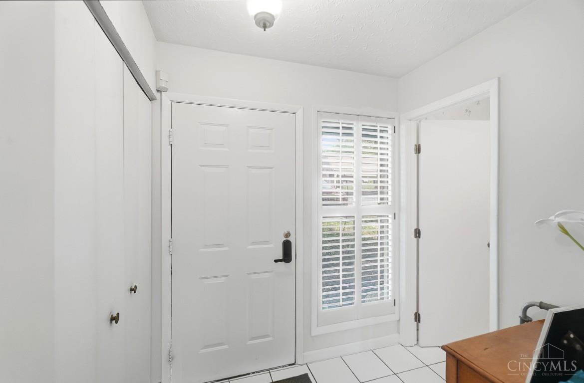 9831 Timbers Drive Property Photo 6