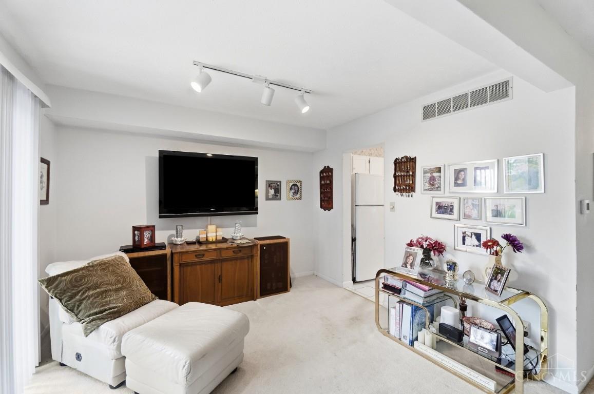 9831 Timbers Drive Property Photo 12
