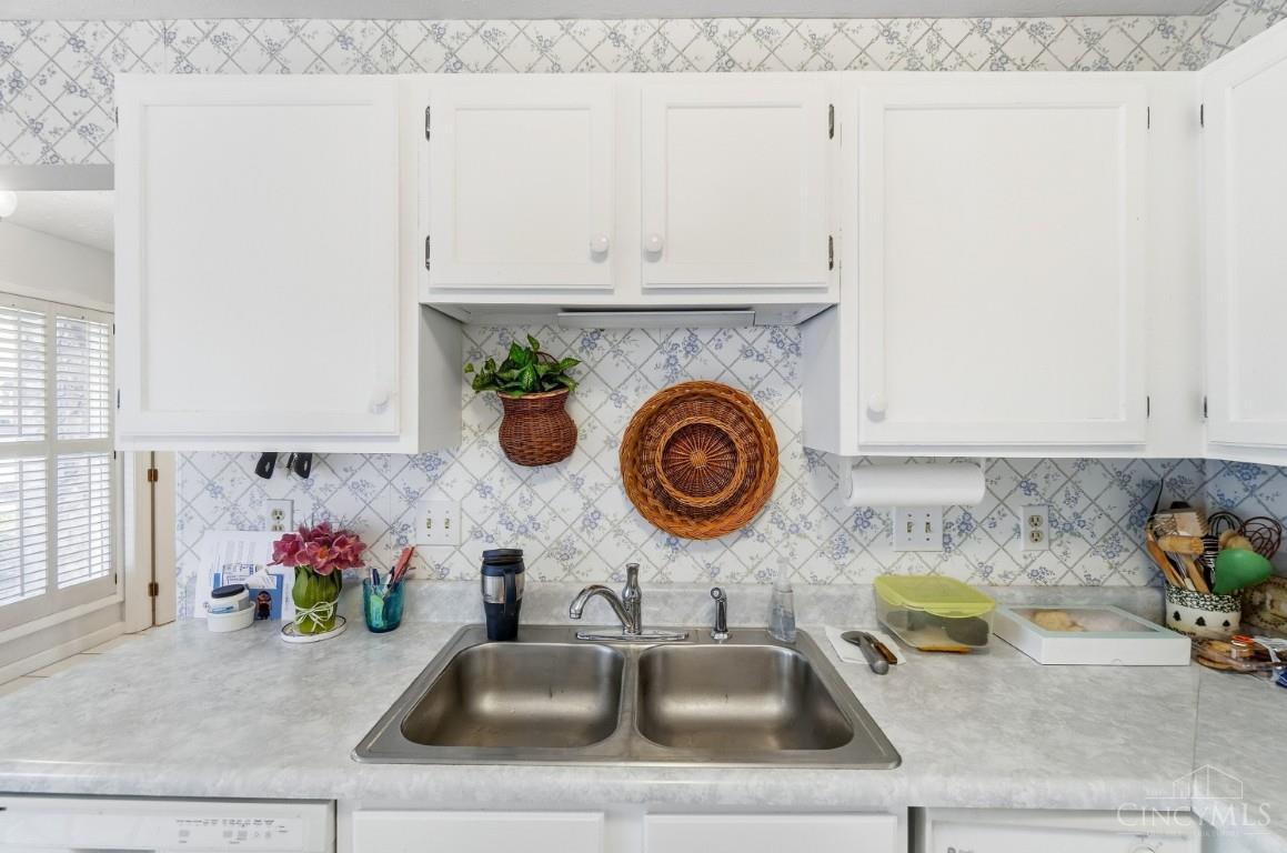 9831 Timbers Drive Property Photo 17