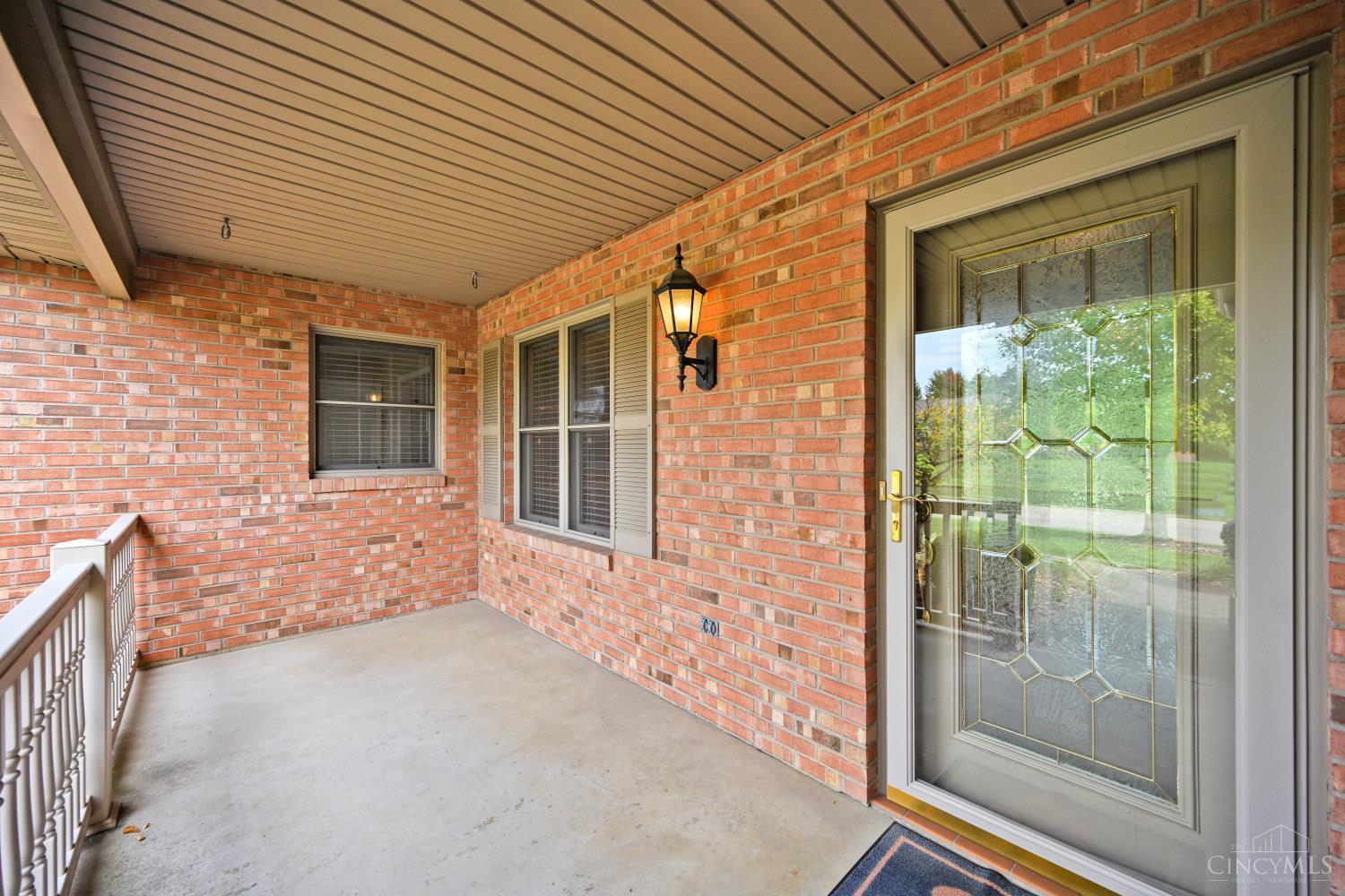 1222 Deerfield Circle Property Photo 4