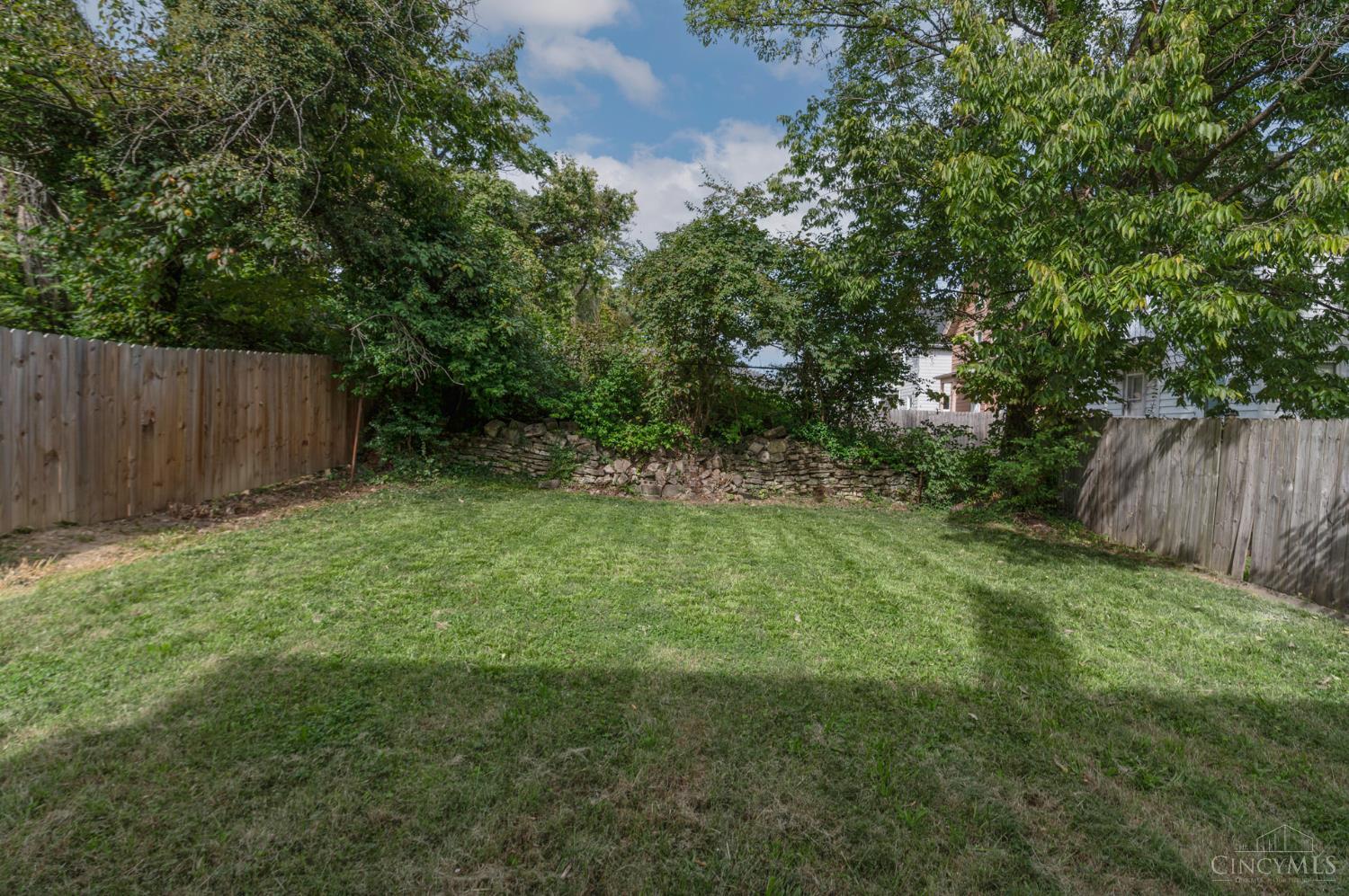 1946 Hewitt Avenue Property Photo 27