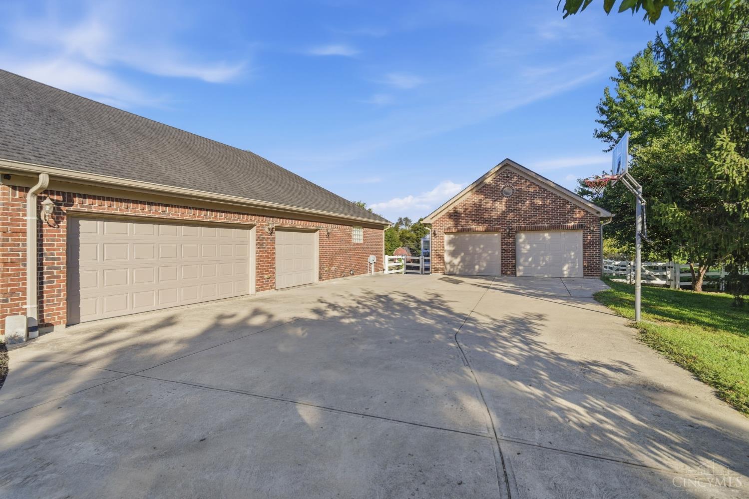 1178 Shawnee Drive Property Photo 7