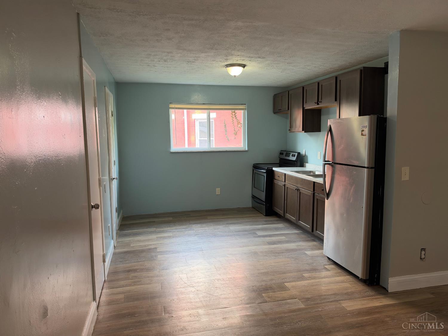3553 Wilson Avenue Property Photo 3
