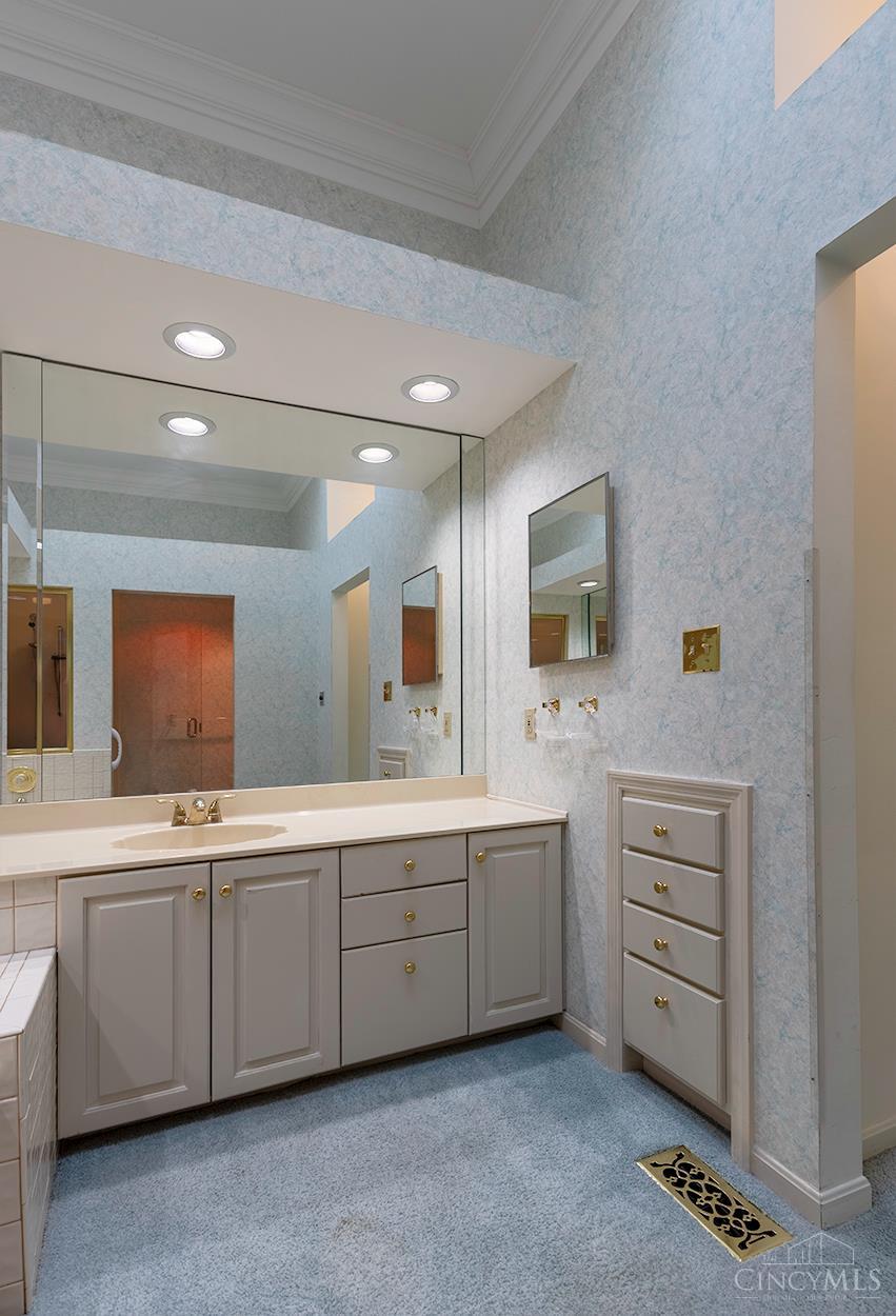 12152 Peak Drive Property Photo 28
