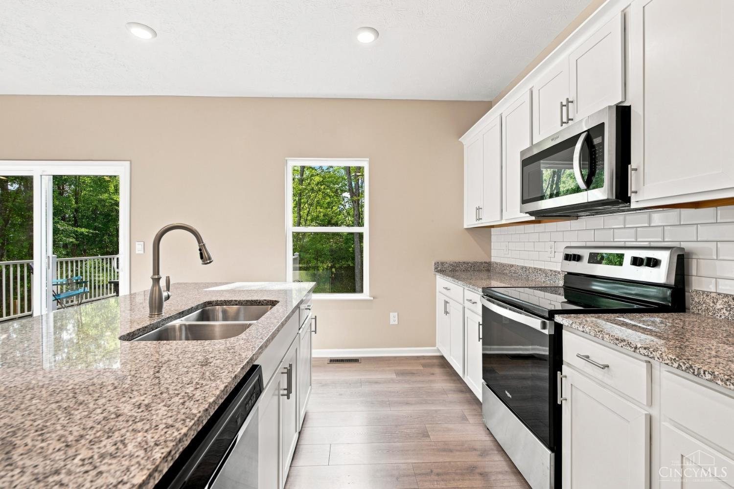 60 Snapdragon Drive Property Photo 10