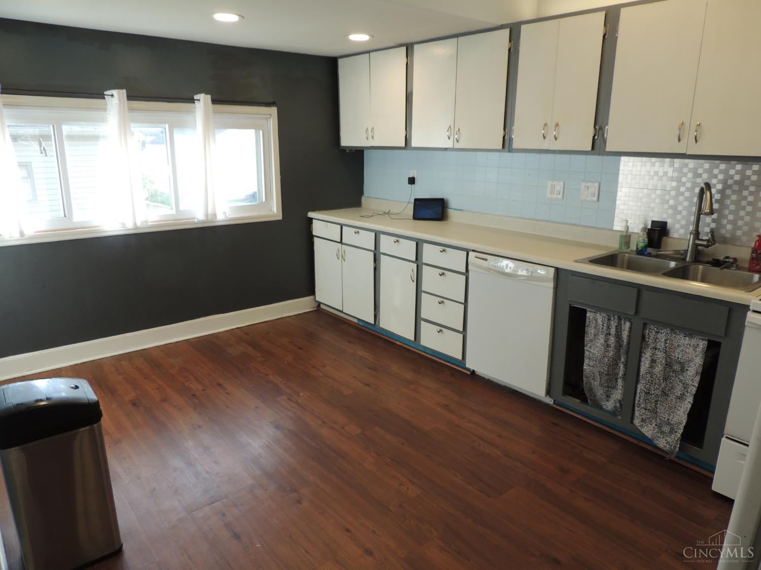 357 Clinton Avenue Property Photo 3