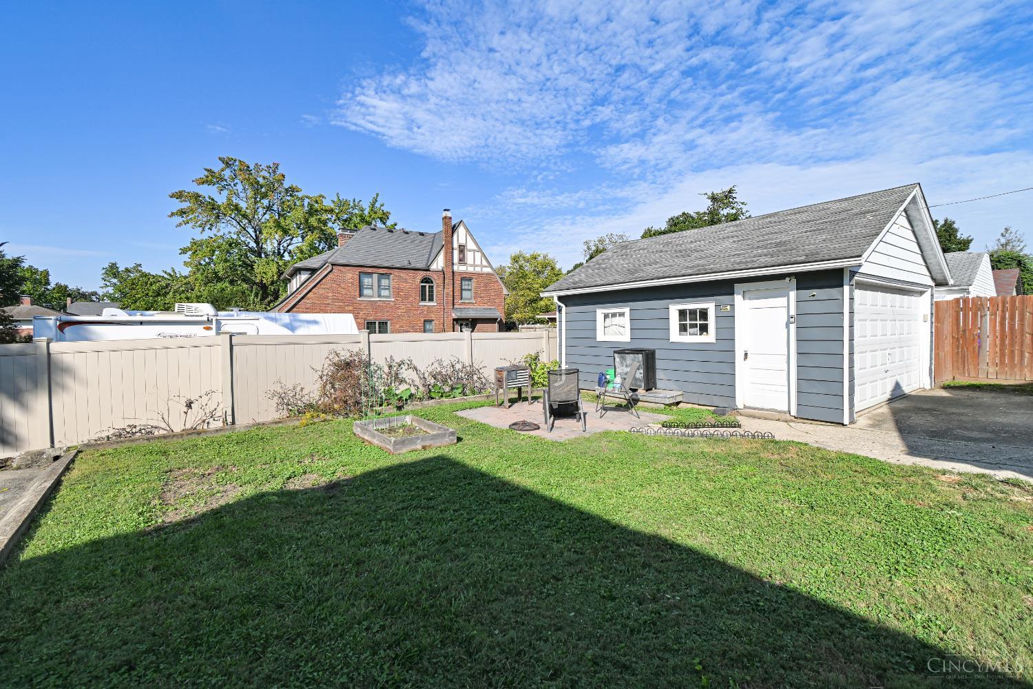 631 Eaton Property Photo 31