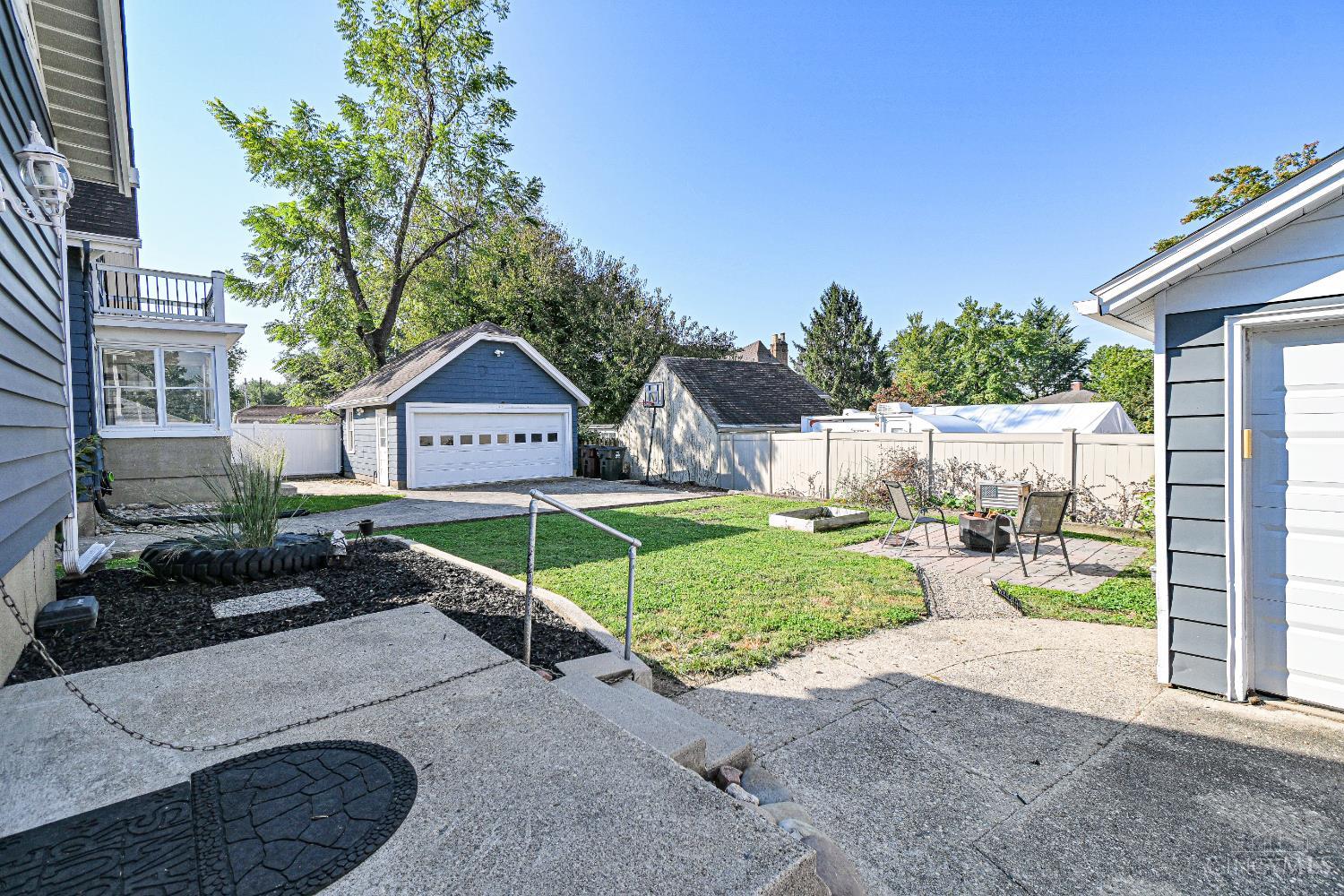631 Eaton Property Photo 34