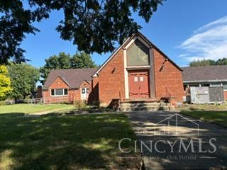 1608 Summit Road Property Photo 1