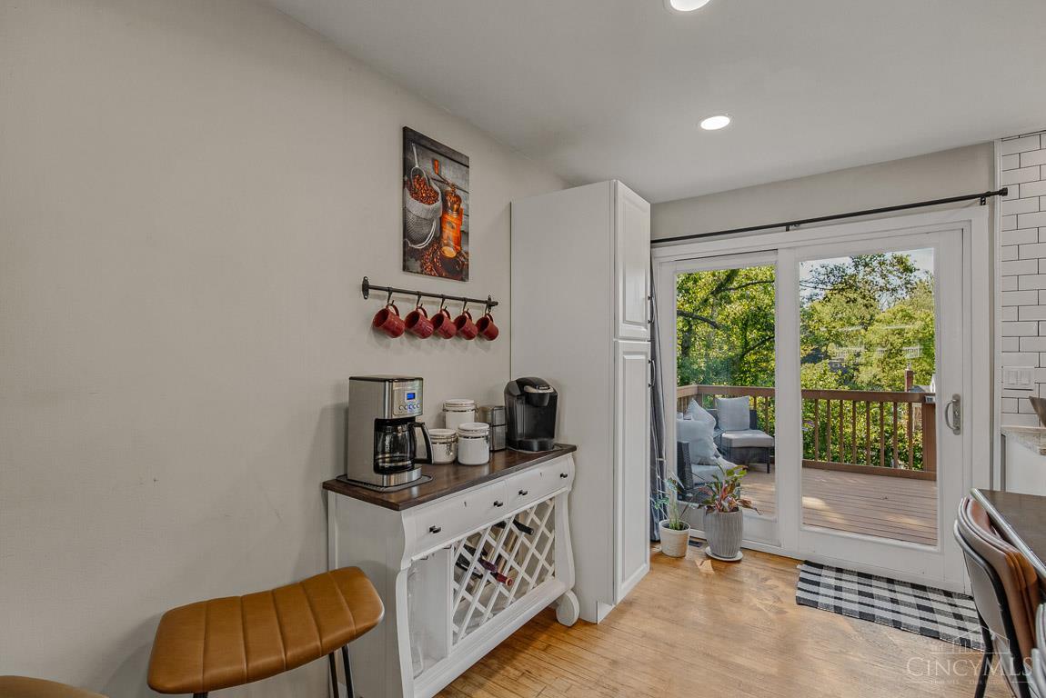 6051 Heis Terrace Property Photo 6