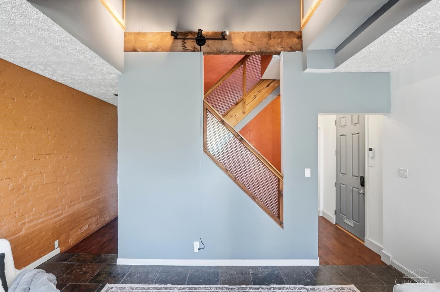 1810 Walker Street Property Photo 14