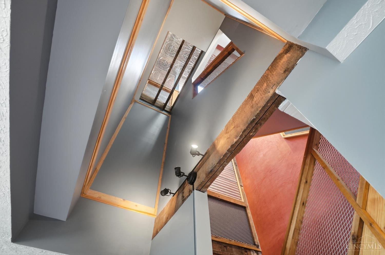 1810 Walker Street Property Photo 15