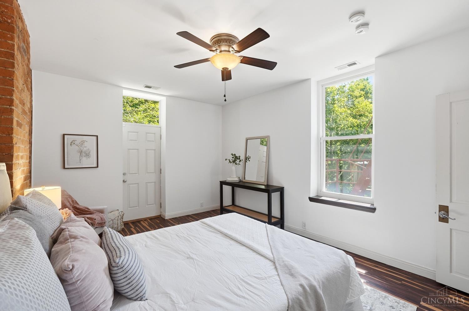 1810 Walker Street Property Photo 28
