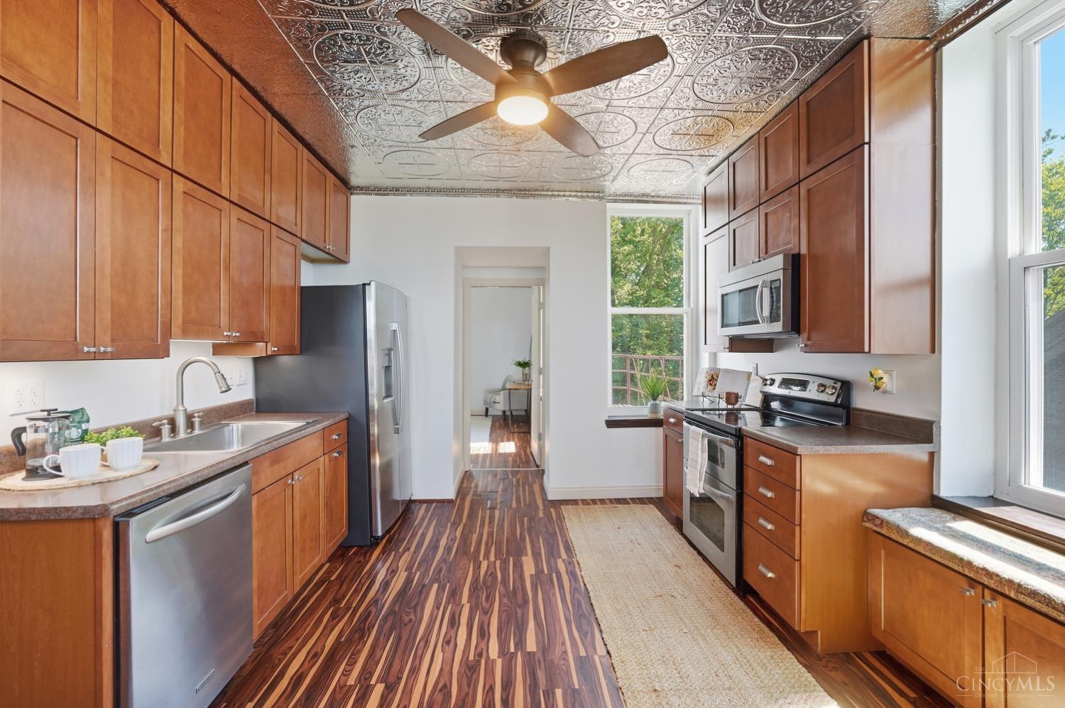 1810 Walker Street Property Photo 42