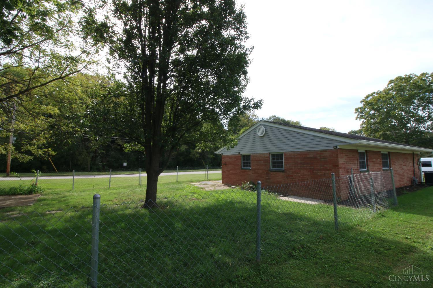 3974 Warren Avenue Property Photo 5