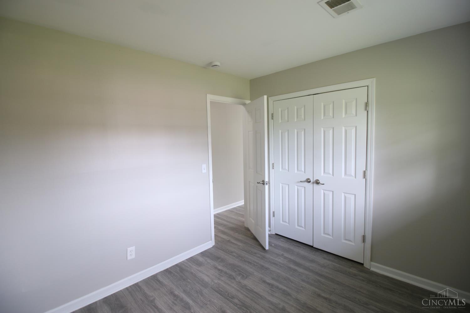 3974 Warren Avenue Property Photo 18