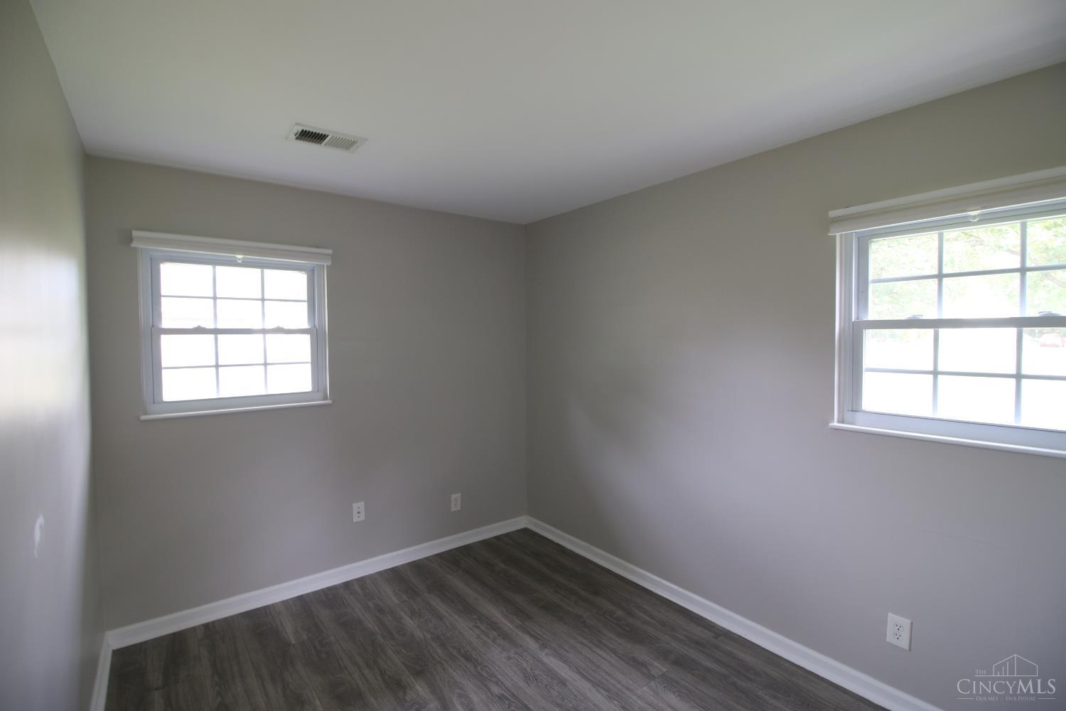 3974 Warren Avenue Property Photo 19