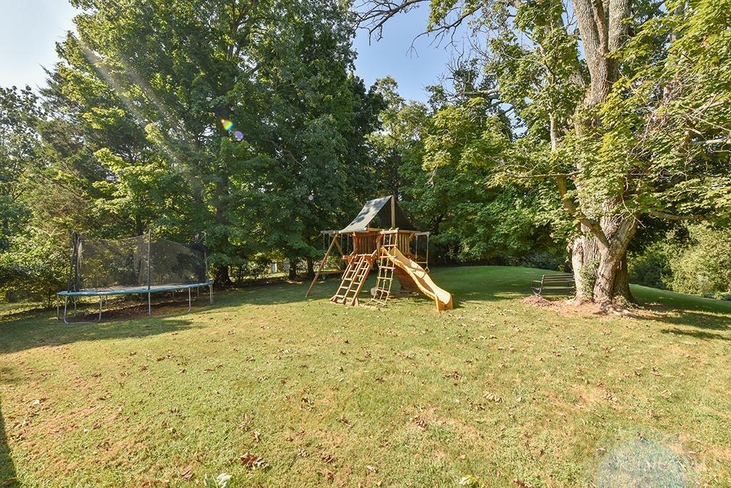 6092 Balsam Drive Property Photo 39