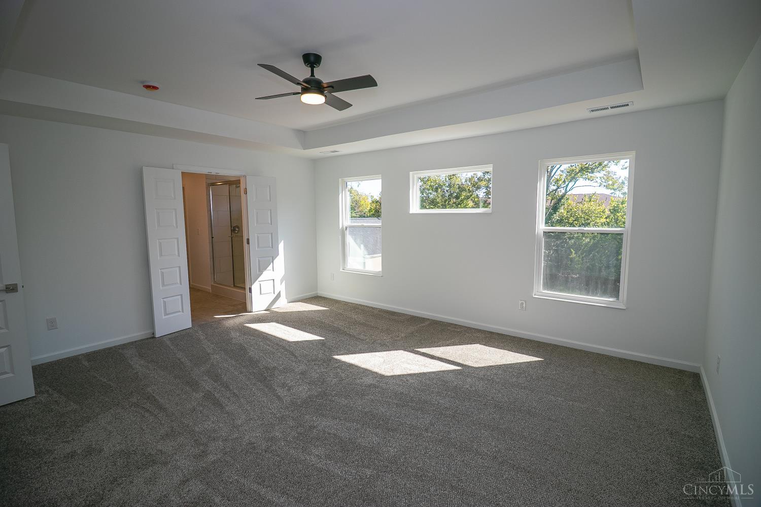 4223 South Avenue Property Photo 7
