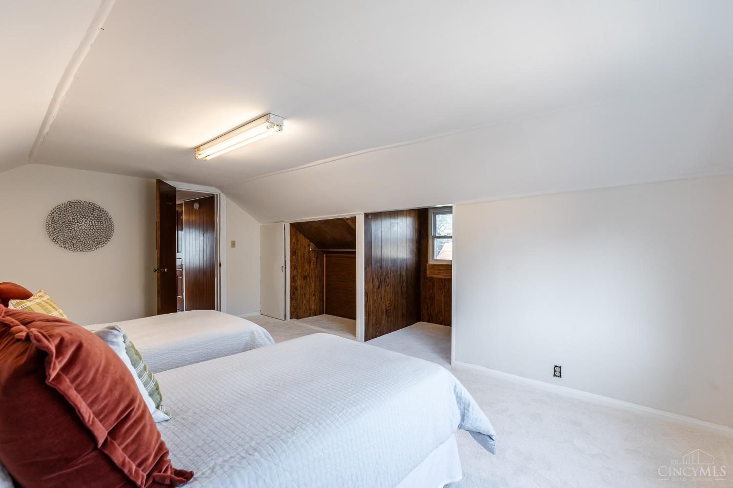 5925 Glenway Avenue Property Photo 19