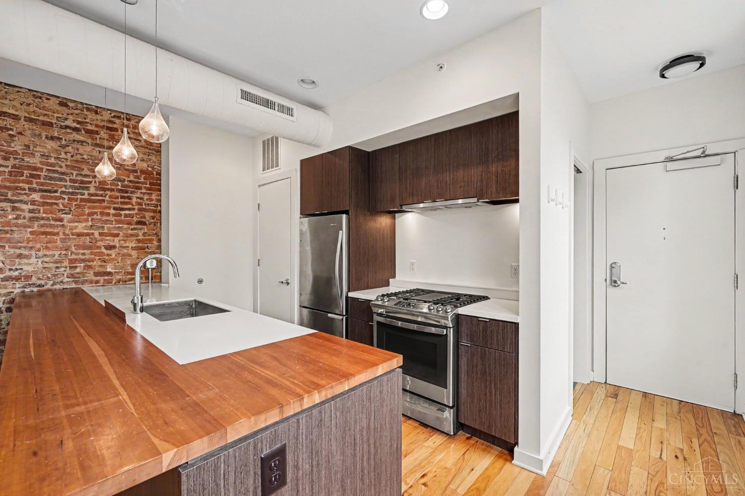 1509 Pleasant Street Property Photo 8