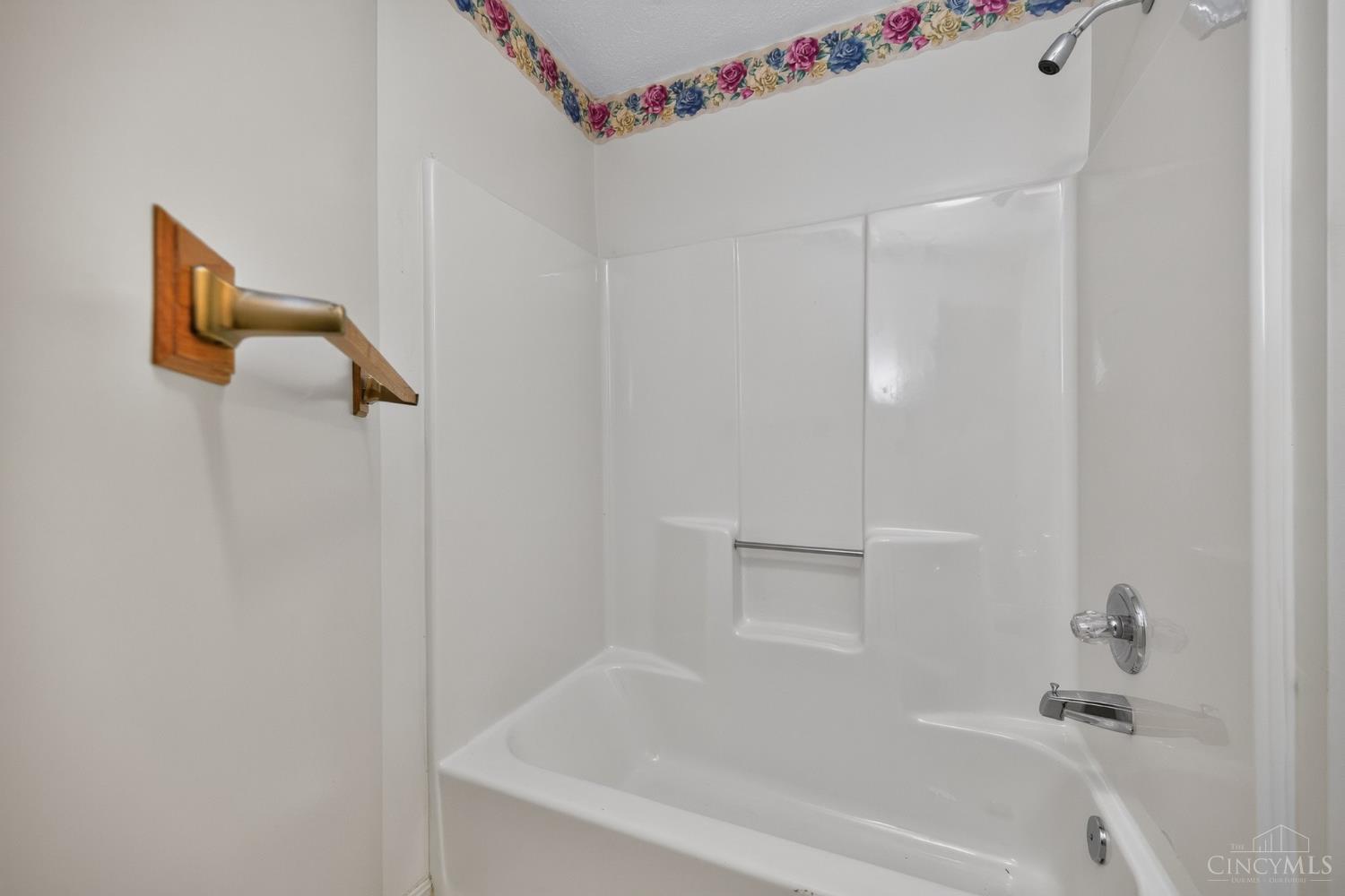 3211 Heritage Square Drive Property Photo 7