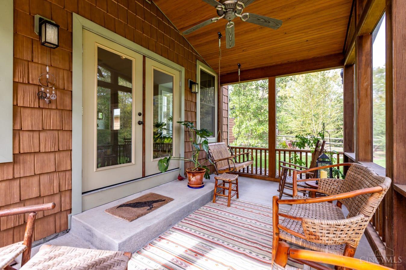 5286 Hillcrest Drive Property Photo 30